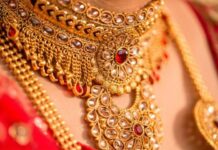 सोने और चांदी खरीदने वालों के लिए बड़ी खुशखबरी भाव में भरी गिरावट, जानें आज के लेटेस्ट रेट सोने और चांदी खरीदने वालों के लिए बड़ी खुशखबरी भाव में भरी गिरावट, जानें आज के लेटेस्ट रेट