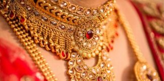 सोने और चांदी खरीदने वालों के लिए बड़ी खुशखबरी भाव में भरी गिरावट, जानें आज के लेटेस्ट रेट सोने और चांदी खरीदने वालों के लिए बड़ी खुशखबरी भाव में भरी गिरावट, जानें आज के लेटेस्ट रेट