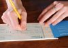 Cheque Rules Updates : आखिर चेक के पीछे क्यों कराए जाते हैं साइन? नहीं किया तो क्या होगा.. Cheque Rules : आखिर चेक के पीछे क्यों कराए जाते हैं साइन? नहीं किया तो क्या होगा..