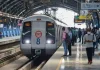 Delhi Metro Timing : दिल्ली मेट्रो और DTC बसों का बदला समय, जानिए किस टाइम से चलेगी पहली मेट्रो Delhi Metro Timings Change : DMRC ने येलो लाइन पर चलने वाली मेट्रो का समय बदला, यहां देखें नई टाइमिंग