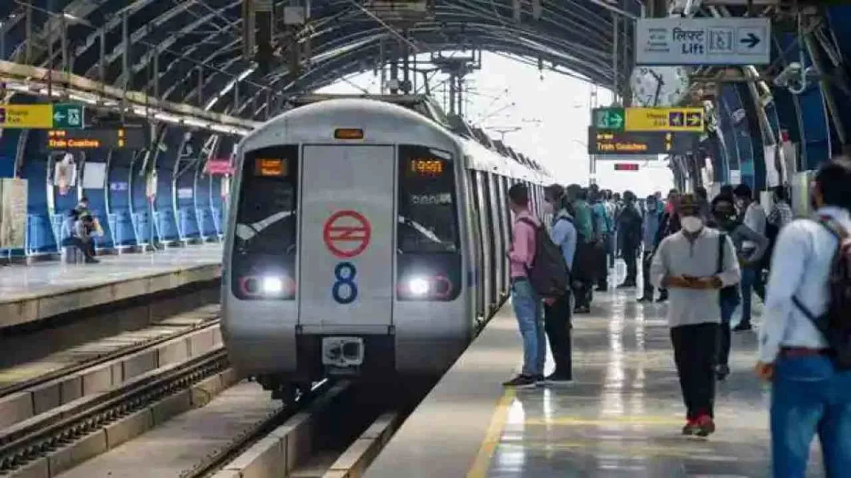 Delhi Metro Timings Change : DMRC ने येलो लाइन पर चलने वाली मेट्रो का समय बदला, यहां देखें नई टाइमिंग