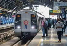 Delhi Metro Timing : दिल्ली मेट्रो और DTC बसों का बदला समय, जानिए किस टाइम से चलेगी पहली मेट्रो Delhi Metro Timings Change : DMRC ने येलो लाइन पर चलने वाली मेट्रो का समय बदला, यहां देखें नई टाइमिंग