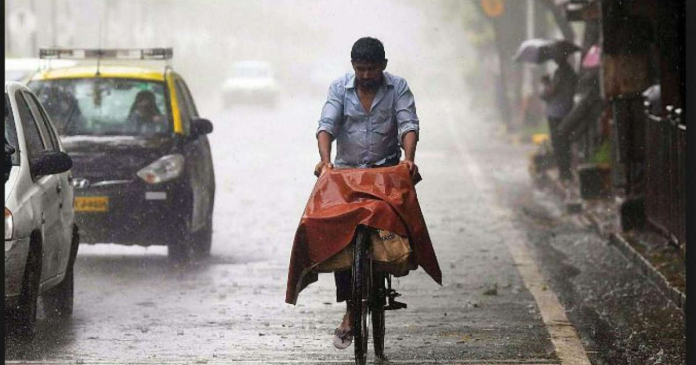 Bihar Weather Update : अगले तीन दिन बिहार के 4 जिलों में भारी वर्षा को लेकर अलर्ट जारी..