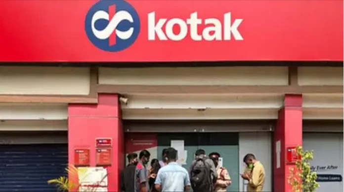 Kotak Mahindra Bank ने करोड़ों ग्राहकों को दिया झटका, सेविंग और सैलरी अकाउंट के बदले नियम