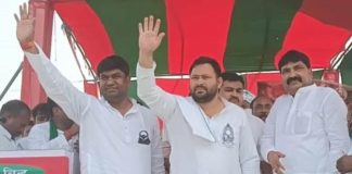 Bihar Politics : तेजस्वी के साथ 250 सभाएं… फिर भी VIP के हाथ लगी निराशा, अब सहनी ने दे दिया बड़ा संदेश Bihar Politics : तेजस्वी के साथ 250 सभाएं... फिर भी VIP के हाथ लगी निराशा, अब सहनी ने दे दिया बड़ा संदेश