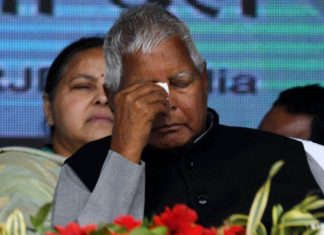 Bihar Politics News! लालू यादव को बड़ा झटका, यह RJD नेता अपने सैकड़ों समर्थकों के साथ BJP में शामिल Bihar Politics News! लालू यादव को बड़ा झटका, यह RJD नेता अपने सैकड़ों समर्थकों के साथ BJP में शामिल
