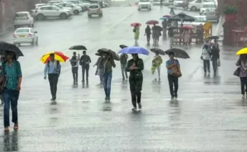Bihar Weather Update Today : बिहार में मौसम बिगड़ा, 10 जिलों में भारी बारिश का अलर्ट, जानें IMD का नया अपडेट IMD Latest Weather Update! दिल्ली-एनसीआर में गरजे बादल, बारिश-ठंडी हवाओं से बढ़ गई ठिठुरन; जान लें 9 फरवरी तक का मौसम अपडेट
