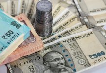 Tax Saving FD : इस में निवेश करे ₹1,00,000 तो कितना होगा फायदा? देखें SBI, PNB, Canara बैंक और Post Office का रिटर्न Tax Saving FD : इस में निवेश करे ₹1,00,000 तो कितना होगा फायदा? देखें SBI, PNB, Canara बैंक और Post Office का रिटर्न