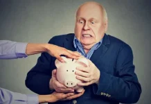 पेंशनर्स या फैमिली पेंशन पाने वालों के लिए जरूरी खबर! मत आना मोबाइल पर आने वाले ऐसे कॉल या मैसेज के ट्रैप में पेंशनर्स या फैमिली पेंशन पाने वालों के लिए जरूरी खबर! मत आना मोबाइल पर आने वाले ऐसे कॉल या मैसेज के ट्रैप में