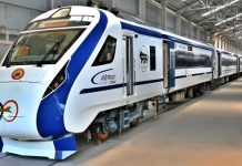 New Vande Bharat Train : यात्रियों के लिए खुशखबरी! 31 अगस्त से इस रूट पर चलेगी नई वंदे भारत ट्रेन New Vande Bharat Train : यात्रियों के लिए खुशखबरी! 31 अगस्त से इस रूट पर चलेगी नई वंदे भारत ट्रेन