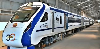New Vande Bharat Train : यात्रियों के लिए खुशखबरी! 31 अगस्त से इस रूट पर चलेगी नई वंदे भारत ट्रेन New Vande Bharat Train : यात्रियों के लिए खुशखबरी! 31 अगस्त से इस रूट पर चलेगी नई वंदे भारत ट्रेन