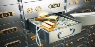 Bank Locker New Rule: बदल गया है बैंक लॉकर का नियम, SBI सहित इन बैंकों में देना होगा अब इतना पैसा, जानिए नए नियम Bank Locker New Rule: बदल गया है बैंक लॉकर का नियम, SBI सहित इन बैंकों में देना होगा अब इतना पैसा, जानिए नए नियम