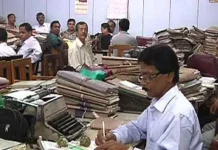 LTC New Rule : मोदी सरकार ने केंद्रीय कर्मचारियों को दिया तोहफा! इन जगहों के लिए 2 साल के लिए बढ़ाया LTC LTC New Rule : मोदी सरकार ने केंद्रीय कर्मचारियों को दिया तोहफा! इन जगहों के लिए 2 साल के लिए बढ़ाया LTC