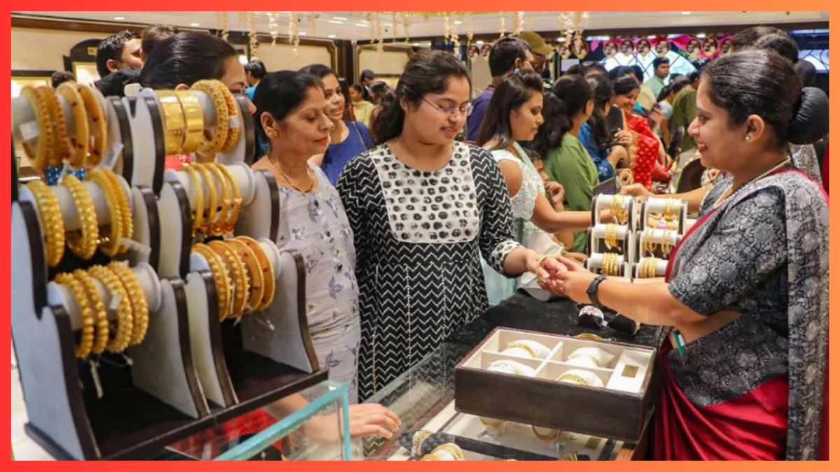 Gold Rates : ऑपरेशन सिंदूर के बाद बढ़ी सोने की चमक, क्या शादी के सीजन में 1,20,000 तक जाएगा...?