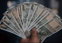 DA Hike : इन सरकारी कर्मचारियों को बढ़े हुए DA के साथ मिलेगा बोनस, चेक करें डिटेल्स DA Hike: खुशखबरी! इन कर्मचारियों का DA 4% बढ़ा, चेक करें डिटेल्स