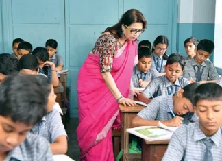 Bihar Teacher News: नियोजित शिक्षकों के लिए अच्छी खबर, शिक्षा मंत्री ने कर दिया बड़ा ऐलान Bihar Teacher News: शिक्षकों के लिए ACS सिद्धार्थ ने जारी किए ये 15 सख्त निर्देश, लापरवाही पर होगी कार्रवाई