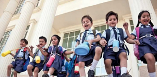 School Holidays: छात्रों के लिए खुशखबरी! इतने दिन बंद रहेंगे स्कूल, छुट्टी का ऐलान School Holidays: छात्रों के लिए खुशखबरी! इतने दिन बंद रहेंगे स्कूल, छुट्टी का ऐलान