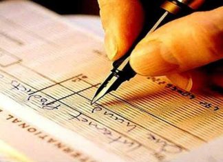 Cheque Signature Rules : इस प्रकार के चेक के पीछे हस्ताक्षर करना बहुत महत्वपूर्ण है, नही तो … Cheque Signature Rules : चेक के पीछे कब करना होते हैं साइन, अधिकत्तर लोगों को नहीं पता नियम