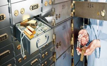 Bank Locker Rules: लखनऊ में लॉकर में रखा सामान चोरी, क्या बैंक देगा ग्राहक को पूरा मुआवजा… जानिए RBI का नियम Bank Locker : The gold kept in your bank locker will be in danger! If you do not do this important work