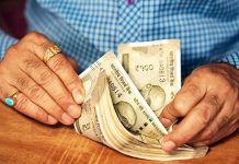 Income Tax Notice : बैंक खाते में कैश जमा और निकासी पर भी आ सकता है इनकम टैक्स नोटिस! भूलकर भी न करें ये गलती Income Tax Info. : बैंक खाते में कैश जमा और निकासी पर भी आ सकता है इनकम टैक्स नोटिस! भूलकर भी न करें ये गलती