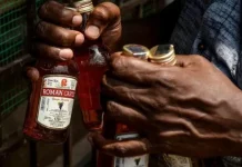 Liquor Carrying Rules : दिल्ली से कितनी बोतल शराब खरीदकर नोएडा ला सकते हैं? जानिए नियम Liquor Carrying Rules : दिल्ली से कितनी बोतल शराब खरीदकर नोएडा ला सकते हैं? जानिए नियम