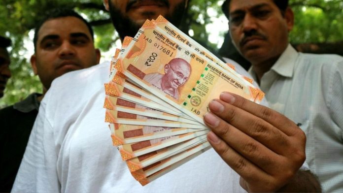 Bank FD Rates : इन बैंकों में मिल रहा 9.60% तक ब्याज, चेक डिटेल्स