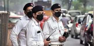 Traffic Rules : ट्रैफिक नियम बदले, एक छोटी सी गलती पर भरना होगा 25,000 रुपये का जुर्माना Traffic Rules : ट्रैफिक नियम बदले, एक छोटी सी गलती पर भरना होगा 25,000 रुपये का जुर्माना