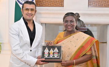 Singer Sonu Nigam: Singer’s life is in danger from Bihar’s Sonu Nigam, shared a picture with the President Singer Sonu Nigam: Singer's life is in danger from Bihar's Sonu Nigam, shared a picture with the President