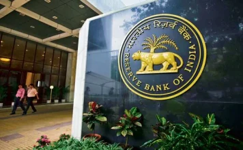 RBI MPC Meeting 2025: आम आदमी के अच्छे दिन! इनकम टैक्स के बाद क्या EMI में भी मिलेगी छूट RBI MPC Meeting 2025: आम आदमी के अच्छे दिन! इनकम टैक्स के बाद क्या EMI में भी मिलेगी छूट