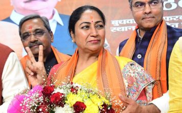 Rekha Gupta New CM of Delhi : 29 लाख के गहने, 72 लाख की सेविंग्स, कितनी अमीर हैं रेखा गुप्ता Rekha Gupta New CM of Delhi : 29 लाख के गहने, 72 लाख की सेविंग्स, कितनी अमीर हैं रेखा गुप्ता