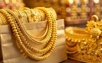 Gold Rate Hike: सोने की ऊंची छलांग, अब 90000 रुपये के पार पहुंचेगा! क्या है वजह? Gold Silver Price: क्या 1,00,000 लाख के आंकड़े तक पहुंचेगा सोना? एक्सपर्ट अनुज गुप्ता ने दिया संकेत