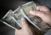 Salary Hike :  महंगाई भत्ते में 2% का इजाफा, जानें कितनी बढ़ेगी कर्मचारियों की सैलरी Salary Hike : महंगाई भत्ते में 2% का इजाफा, जानें कितनी बढ़ेगी कर्मचारियों की सैलरी