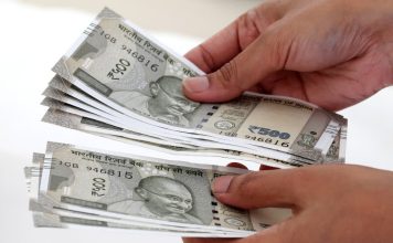 500 rupee note Close : क्या 500 रुपये के नोट बंद हो जाएंगे? RBI के एक फैसले से छिड़ी चर्चा, क्या है सच्चाई? 500 rupee note Close : क्या 500 रुपये के नोट बंद हो जाएंगे? RBI के एक फैसले से छिड़ी चर्चा, क्या है सच्चाई?