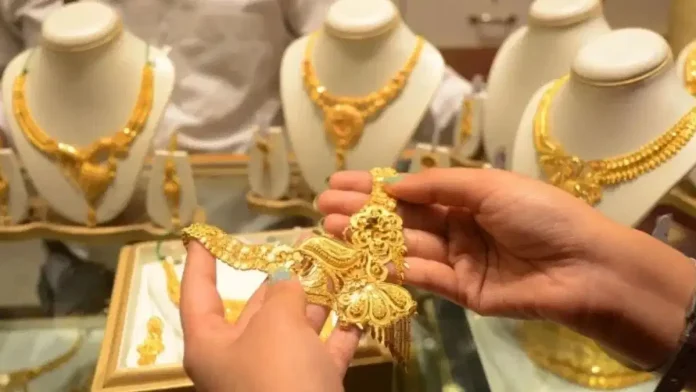 Cheapest Gold: इन पांच जगहों से खरीदें सोना, सीधे बचेंगे 8 से 15 हजार रुपये