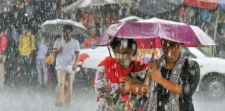 Heavy Rain Alert : 3 मई तक देश के कई राज्यों में भारी बारिश, आंधी-तूफान का अलर्ट, जानें आज कैसा रहेगा मौसम का हाल Heavy Rain Alert : 3 मई तक देश के कई राज्यों में भारी बारिश, आंधी-तूफान का अलर्ट, जानें आज कैसा रहेगा मौसम का हाल