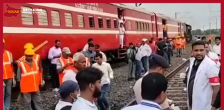Bihar Train Accident : Trolley collided with Avadh Assam Express train, 1 dead, 4 injured Bihar Train Accident : Trolley collided with Avadh Assam Express train, 1 dead, 4 injured