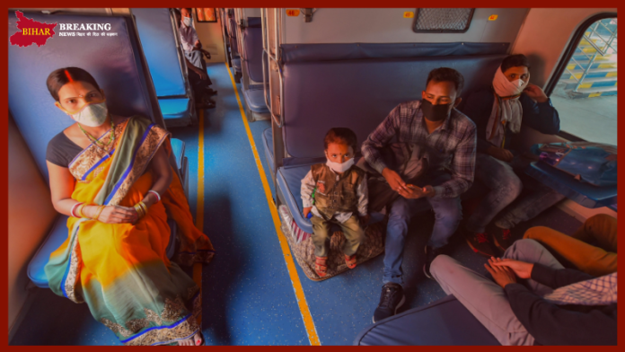 Railways started a special scheme, even if you don't have money in your pocket or account, you can still travel by train