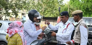 New Traffic Rules! Pay the outstanding challan of the vehicles immediately, otherwise RC can be cancelled, DL will also be cancelled; Read full details New Traffic Rules! Pay the outstanding challan of the vehicles immediately, otherwise RC can be cancelled, DL will also be cancelled; Read full details