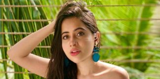 Urfi Javed again created a ruckus on the internet, trollers made such comments Urfi Javed again created a ruckus on the internet, trollers made such comments