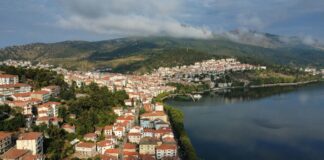 अररिया में हिंसक झड़पें, 15,000 से अधिक मतदाताओं ने चुनाव का बहिष्कार किया अररिया में हिंसक झड़पें, 15,000 से अधिक मतदाताओं ने चुनाव का बहिष्कार किया