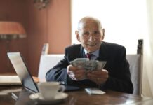 रिटायरमेंट एज न्यूज: दिल्ली हाईकोर्ट का बड़ा फैसला रिटायरमेंट एज न्यूज: दिल्ली हाईकोर्ट का बड़ा फैसला