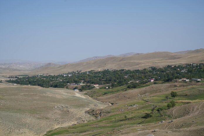 चंपारण में महिला की मौत, पति और ससुर गिरफ्तार चंपारण में महिला की मौत, पति और ससुर गिरफ्तार