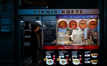 लड़की बहिन योजना में महाराष्ट्र की बड़ी कार्रवाई लड़की बहिन योजना में महाराष्ट्र की बड़ी कार्रवाई