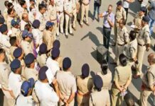 उज्जैन में जोर-शोर से चल रही है सिंहस्थ 2028 की तैयारी, पहले सेवा दे चुके अधिकारी फोर्स को कर रहे तैयार उज्जैन में जोर-शोर से चल रही है सिंहस्थ 2028 की तैयारी, पहले सेवा दे चुके अधिकारी फोर्स को कर रहे तैयार