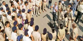 उज्जैन में जोर-शोर से चल रही है सिंहस्थ 2028 की तैयारी, पहले सेवा दे चुके अधिकारी फोर्स को कर रहे तैयार उज्जैन में जोर-शोर से चल रही है सिंहस्थ 2028 की तैयारी, पहले सेवा दे चुके अधिकारी फोर्स को कर रहे तैयार